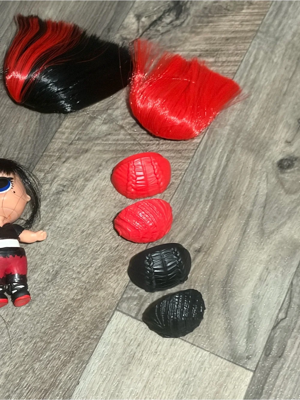 L.O.L surprise Red & Black Synthetic Hair Extensions for Dolls - Unbranded